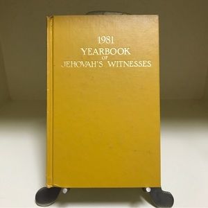 1981 Yearbook of Jehovah’s Witnesses
Excellent Condition